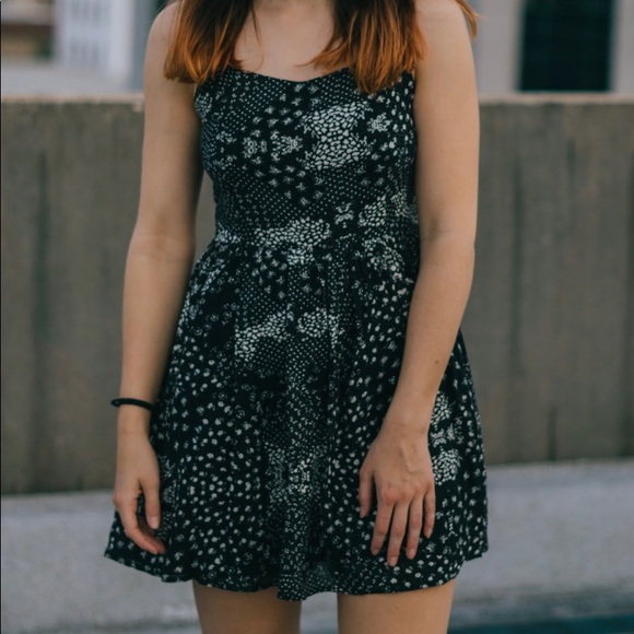 Black/White Sundress - Picture 3 of 3
